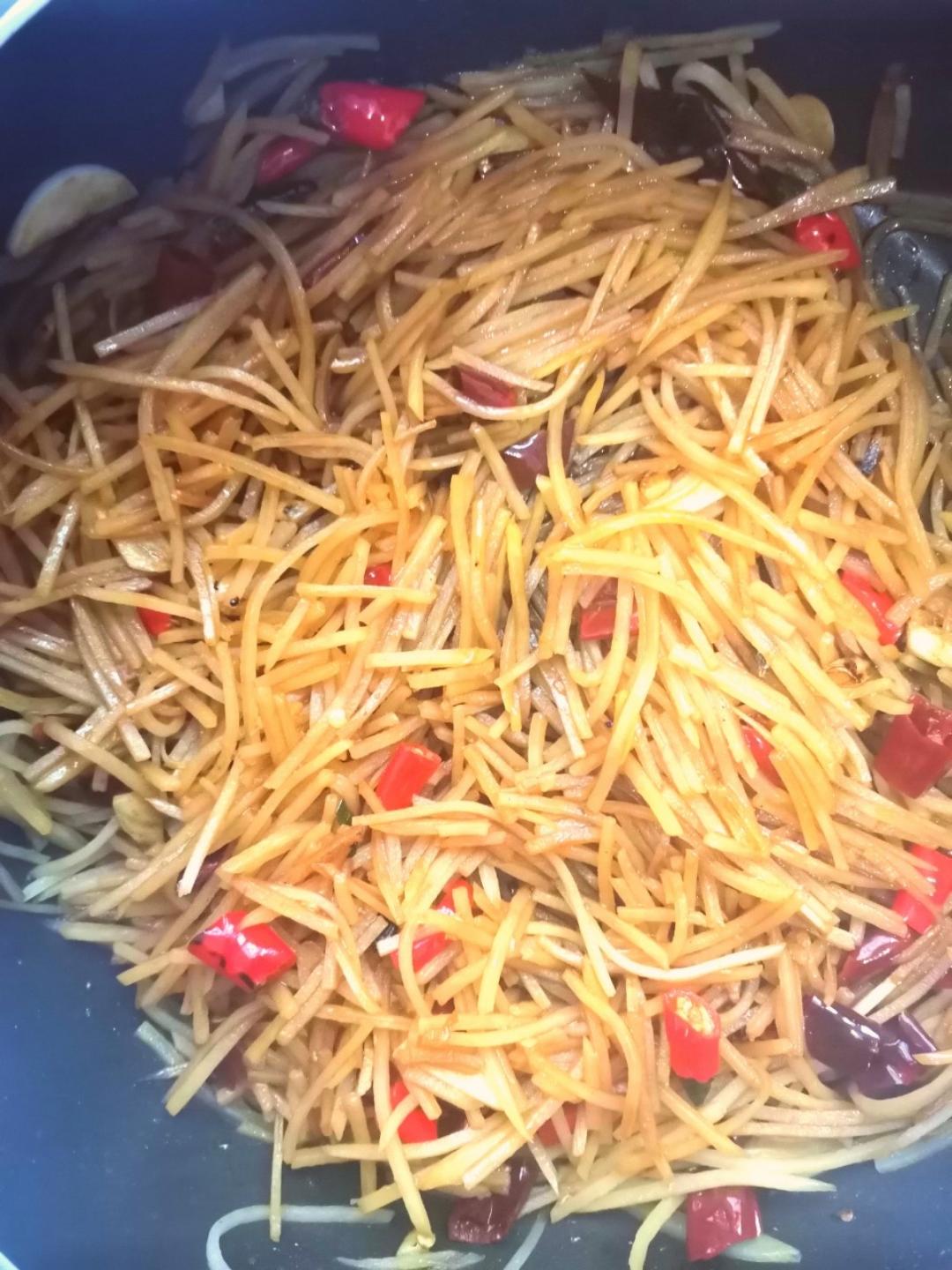 超级无敌下饭菜～酸辣土豆丝