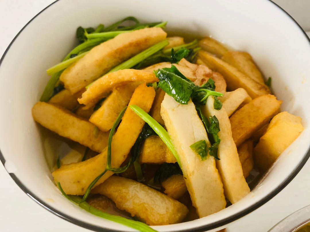 芹菜炒鱼豆腐
