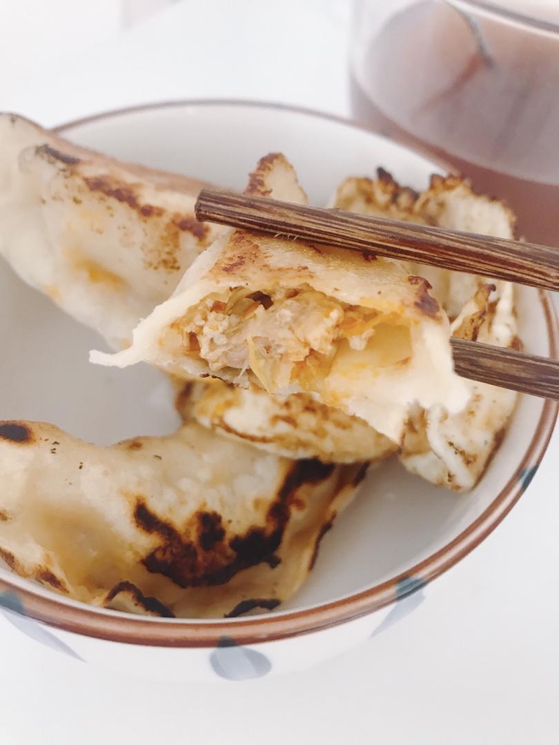 完美复刻必品阁【韩式泡菜饺】，酸辣多汁惹人馋