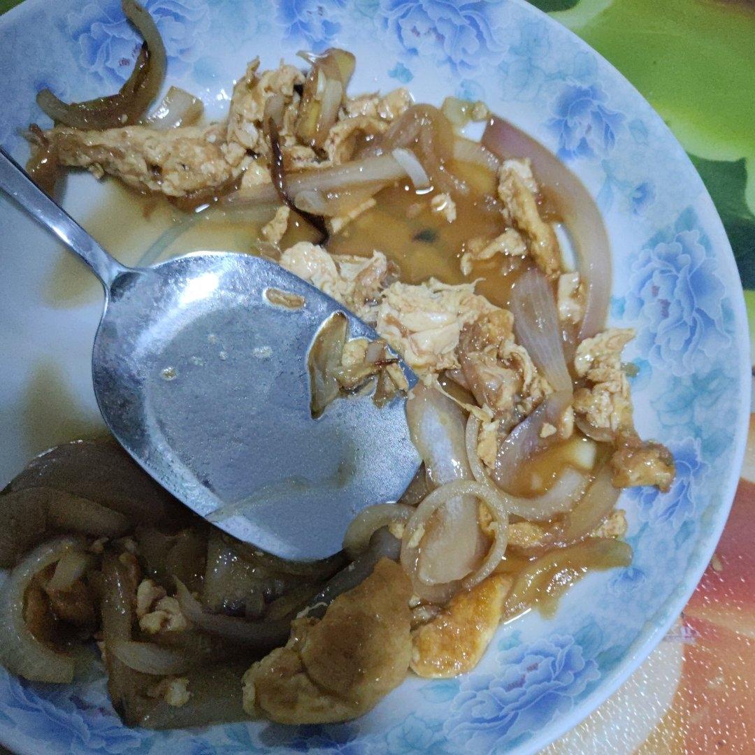 降压防癌的好食材  洋葱炒鸡蛋