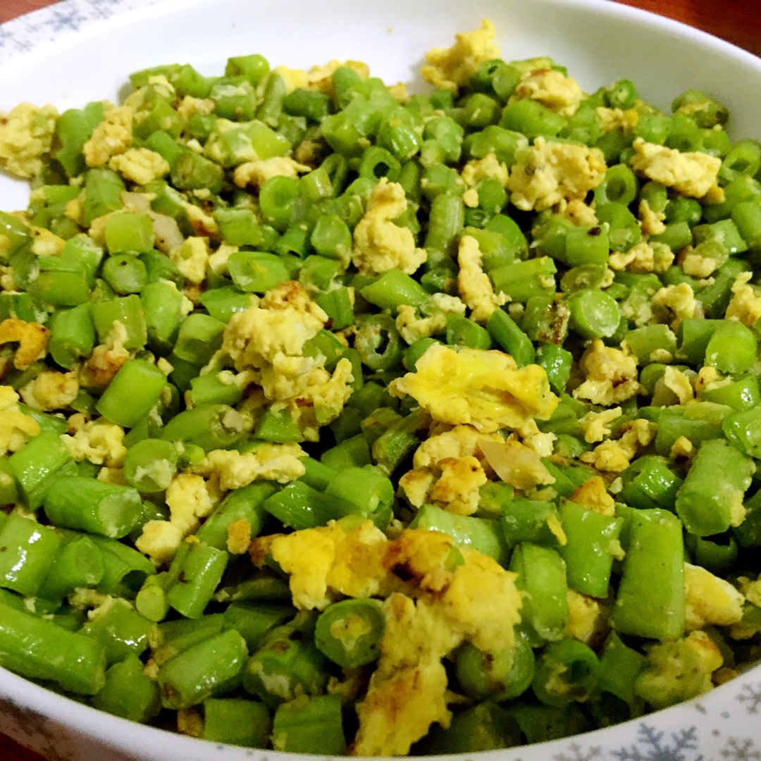 豆角炒鸡蛋