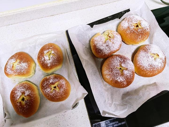 (超好吃的咸口面包）爆浆培根芝士面包