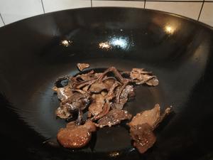 牛骨汤面条—孕妇早餐的做法 步骤3