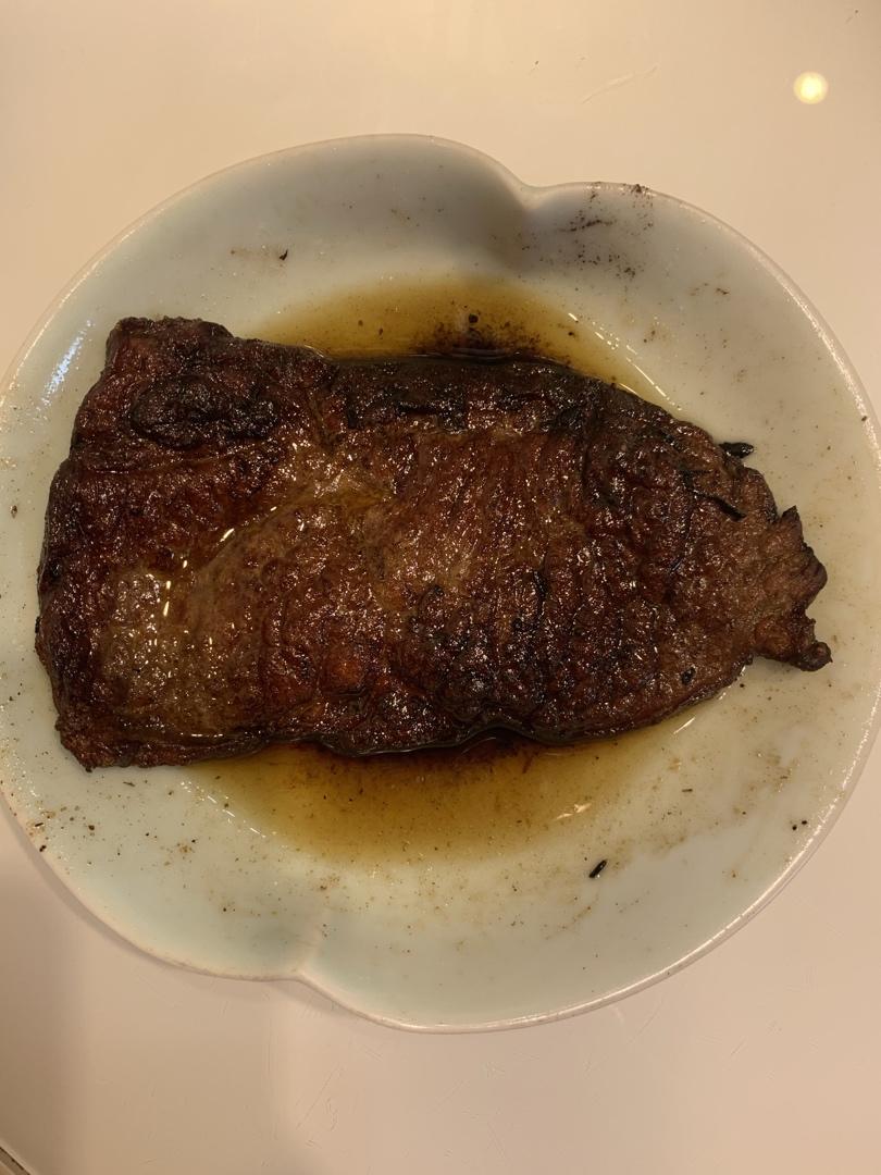 好吃到哭的煎牛排