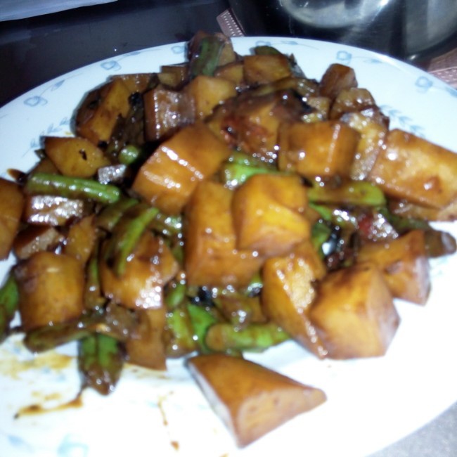 土豆炖豆角