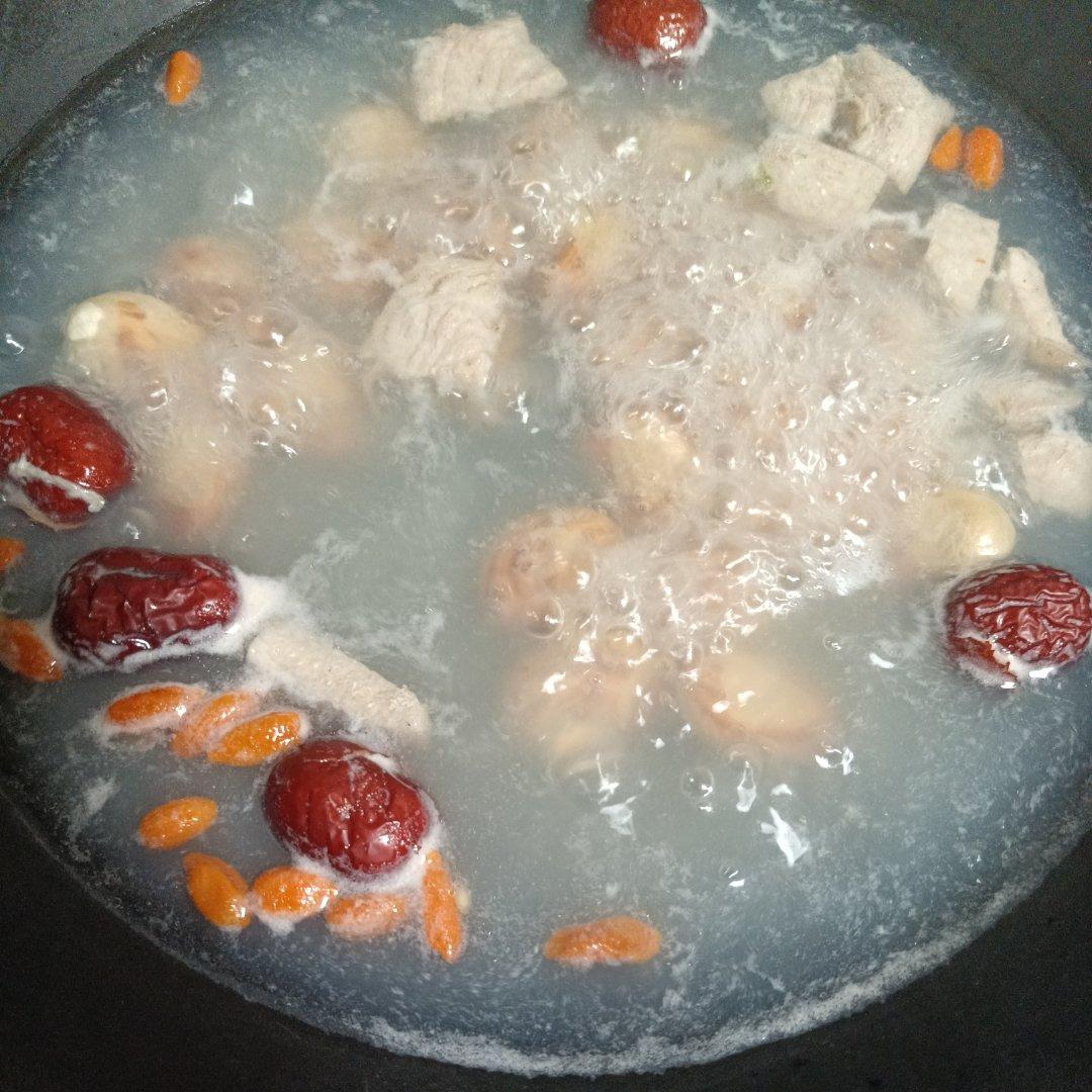 菠萝蜜核瘦肉汤