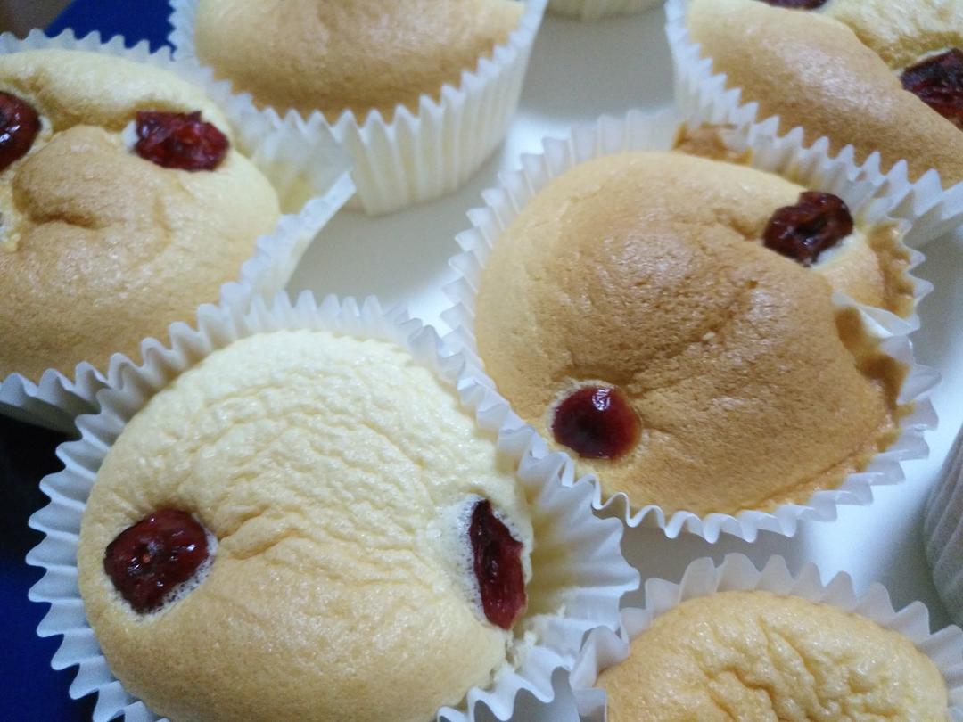 蓝莓戚风小蛋糕