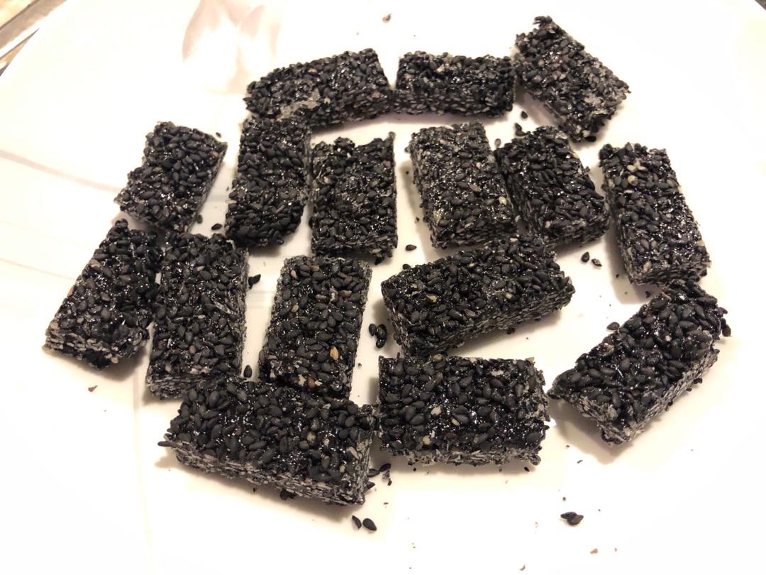 黑芝麻糖