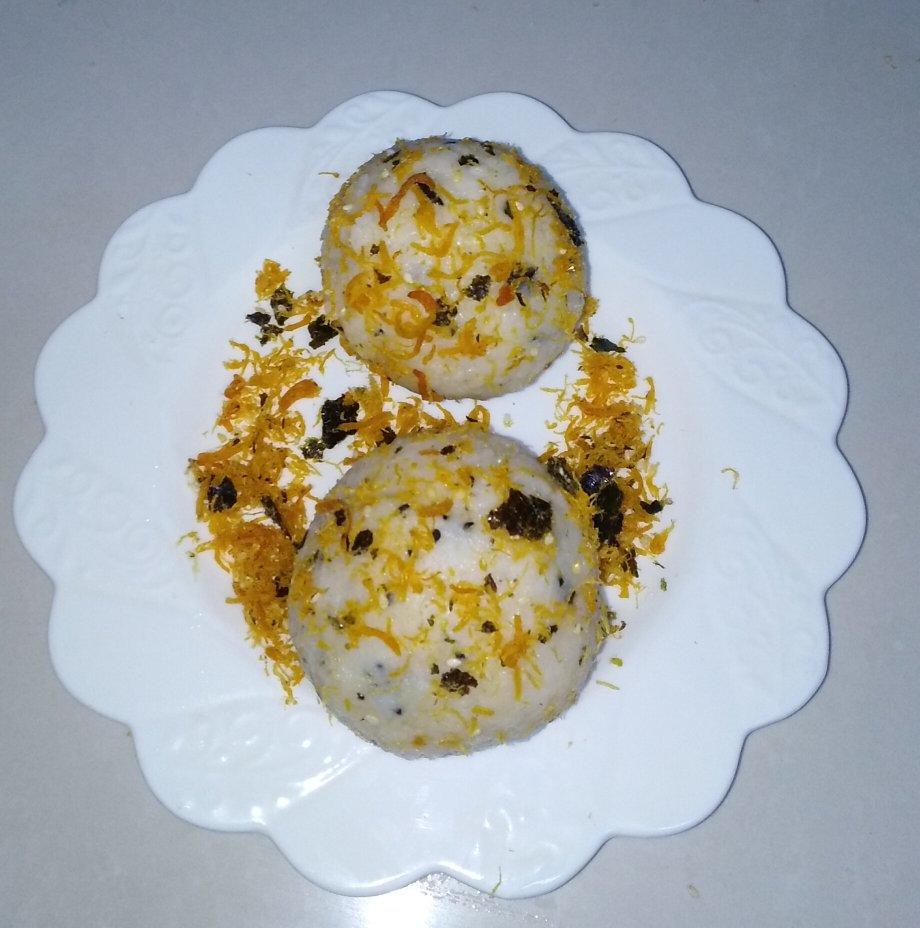 芝麻海苔肉松饭团