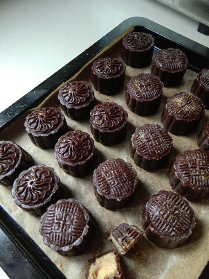 黑糖摩卡奶香椰蓉蔓越莓月饼