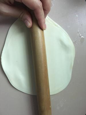 层层酥香不用擀面简单易学葱油饼的做法 步骤6