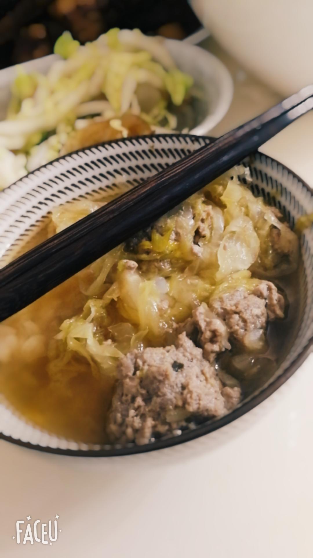 酸菜牛肉丸子的做法