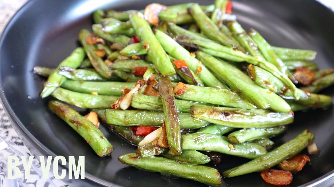 东北特色菜，土豆炖豆角，好吃的秘诀在这里！