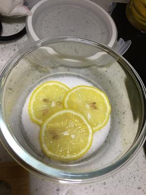 糖渍腌柠檬的做法 步骤3