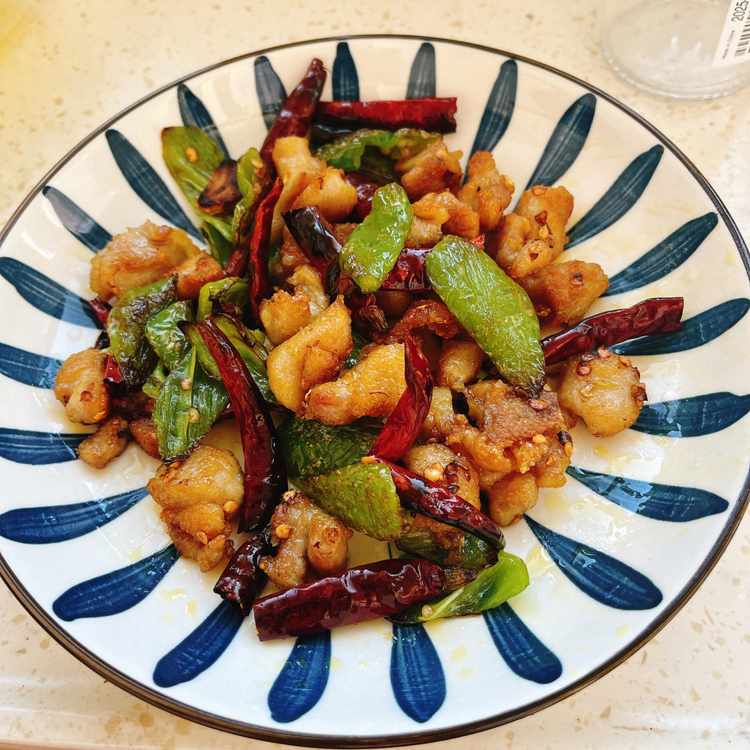 辣子鸡丁，家常简易版做法