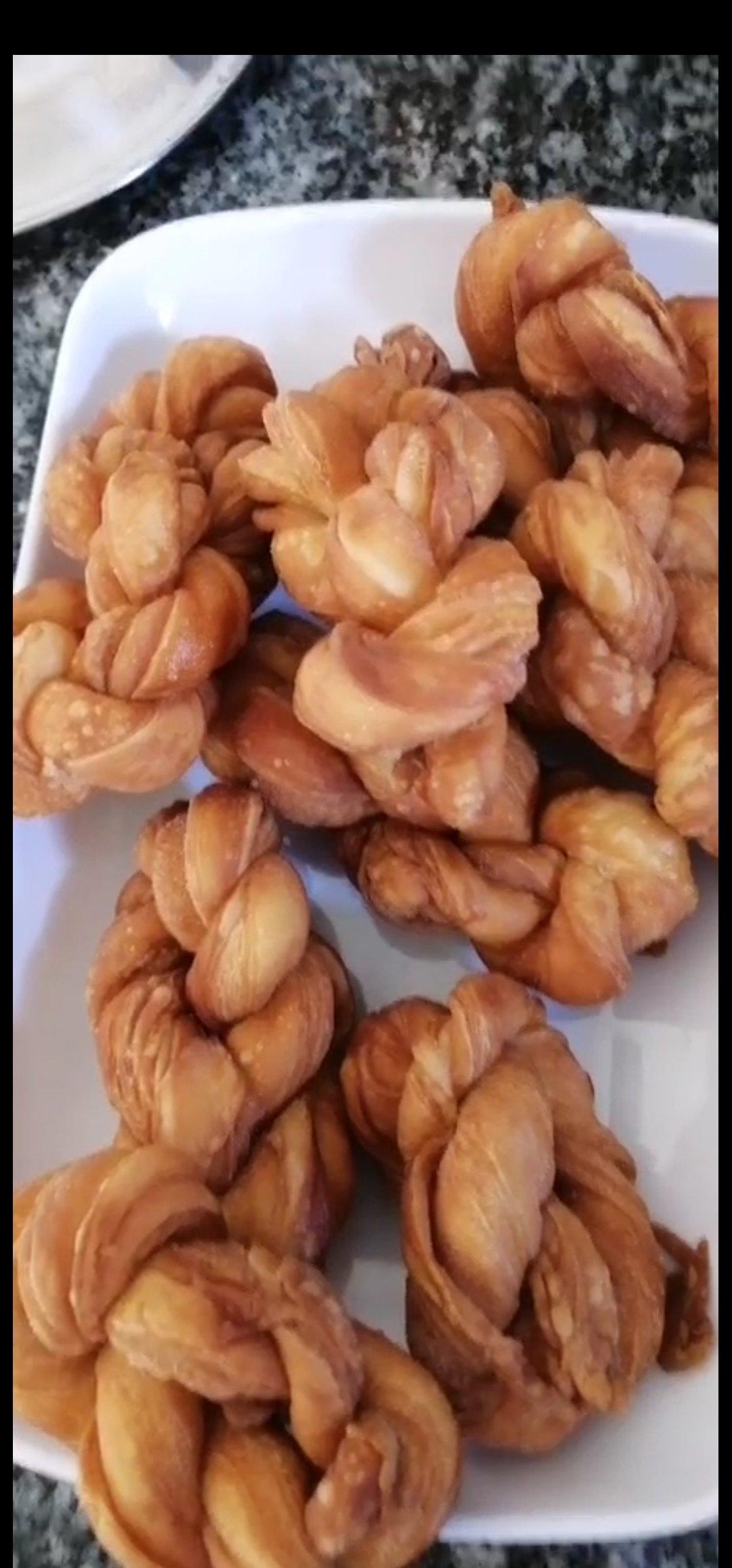 酥脆掉渣的千层小麻花