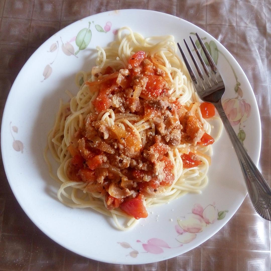 番茄肉酱意大利面