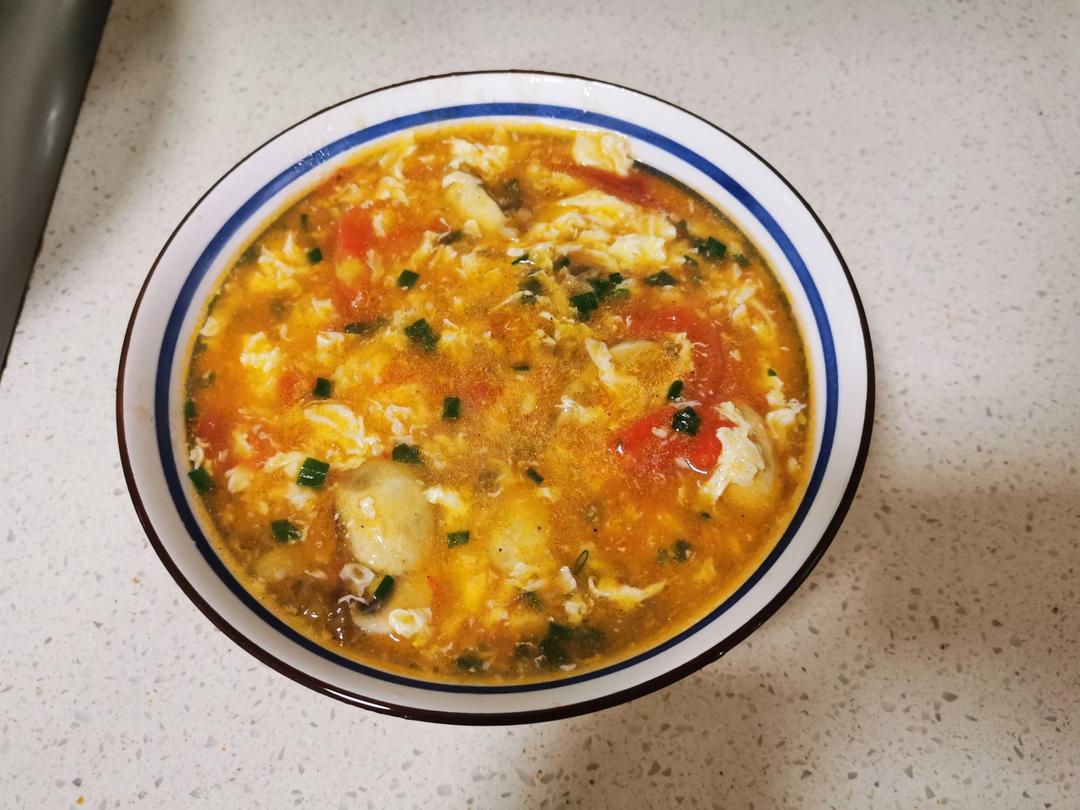 有肉感的蘑菇番茄汤