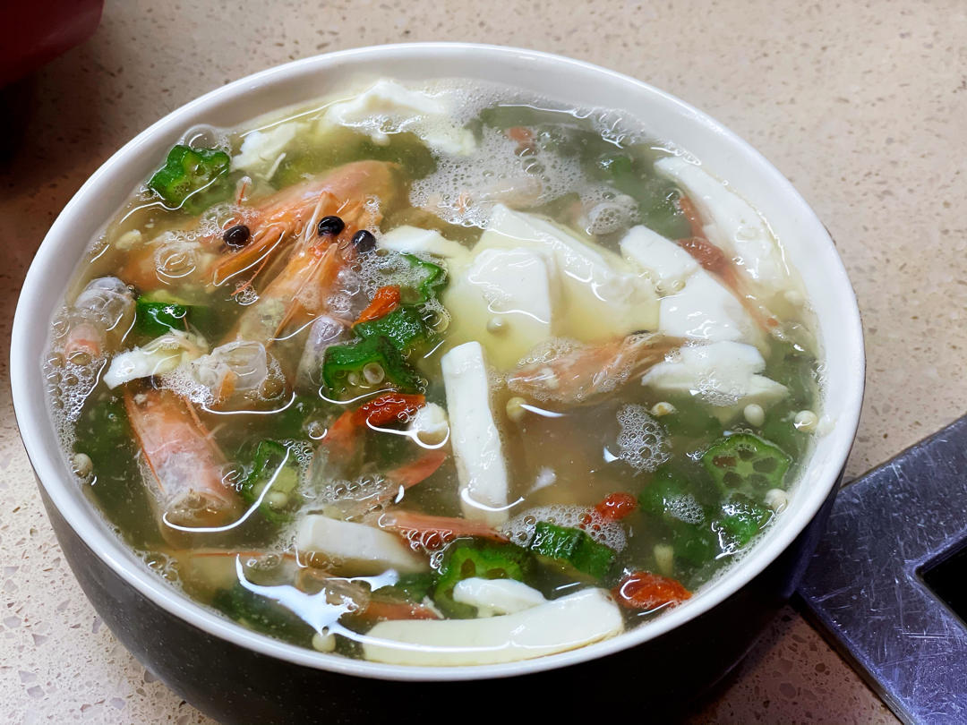 鲜香滑嫩低卡减肥豆腐秋葵汤