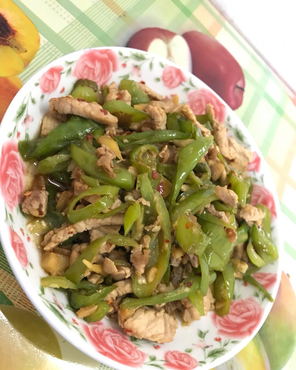 家常菜－青椒炒肉
