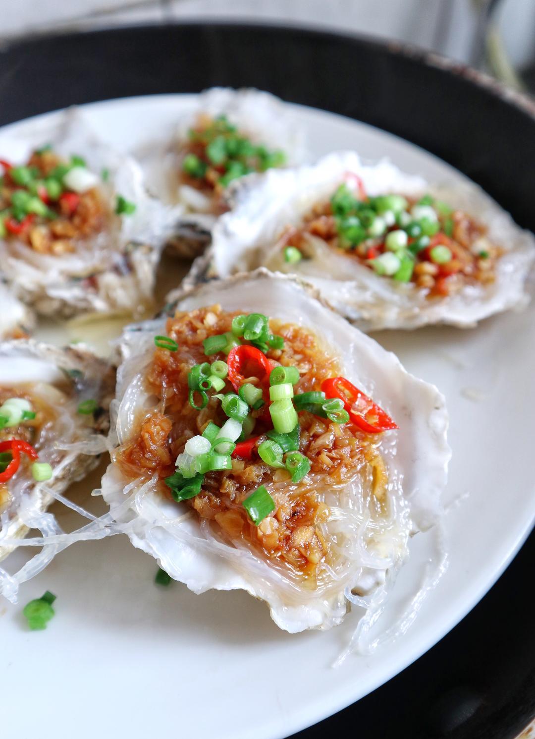蒜蓉粉丝蒸生蚝