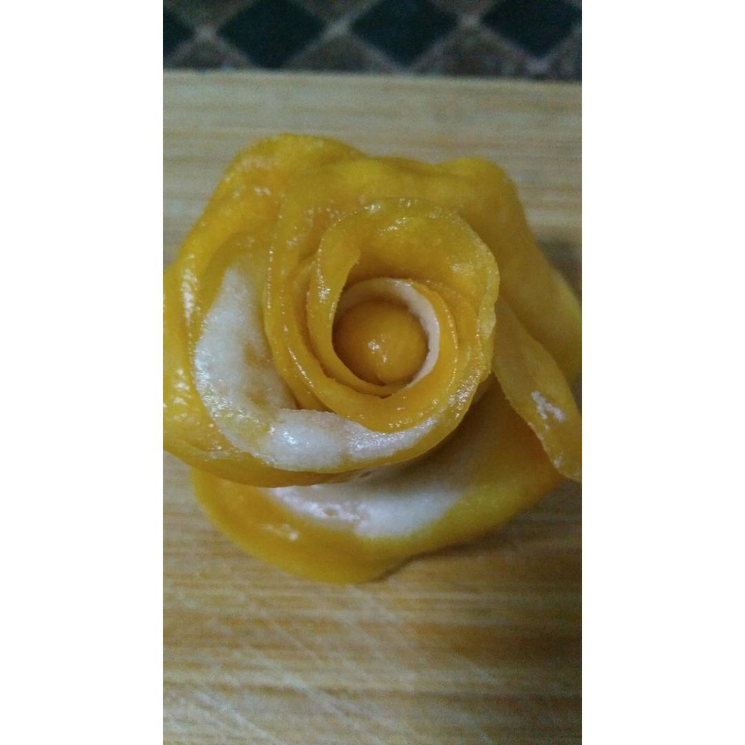 双色玫瑰花卷