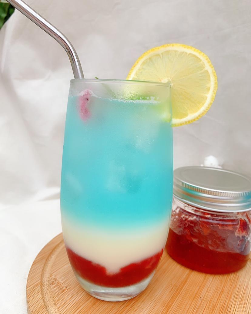 草莓微醺鸡尾酒