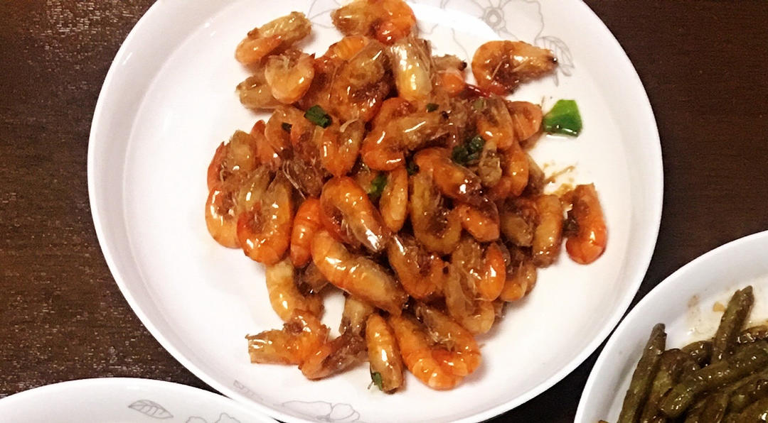 油爆河虾