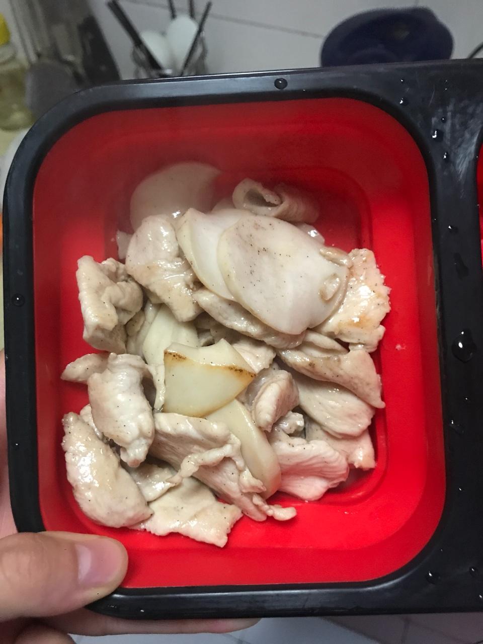 低卡减脂瘦身餐——杏鲍菇煎炒鸡胸肉