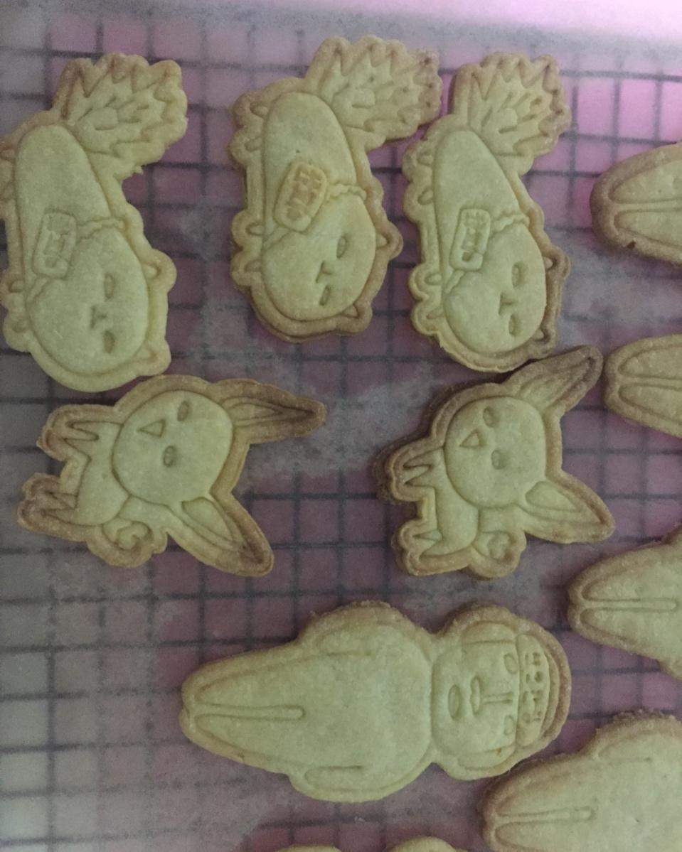 超简单！好吃又平整的糖霜饼干底的做法（附贴心小提示哦）