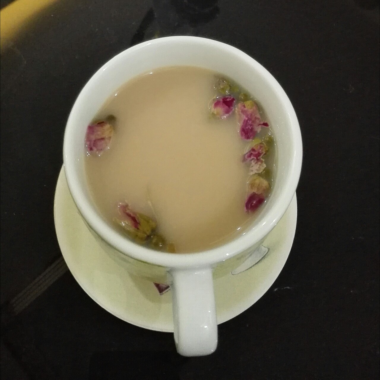 玫瑰奶茶