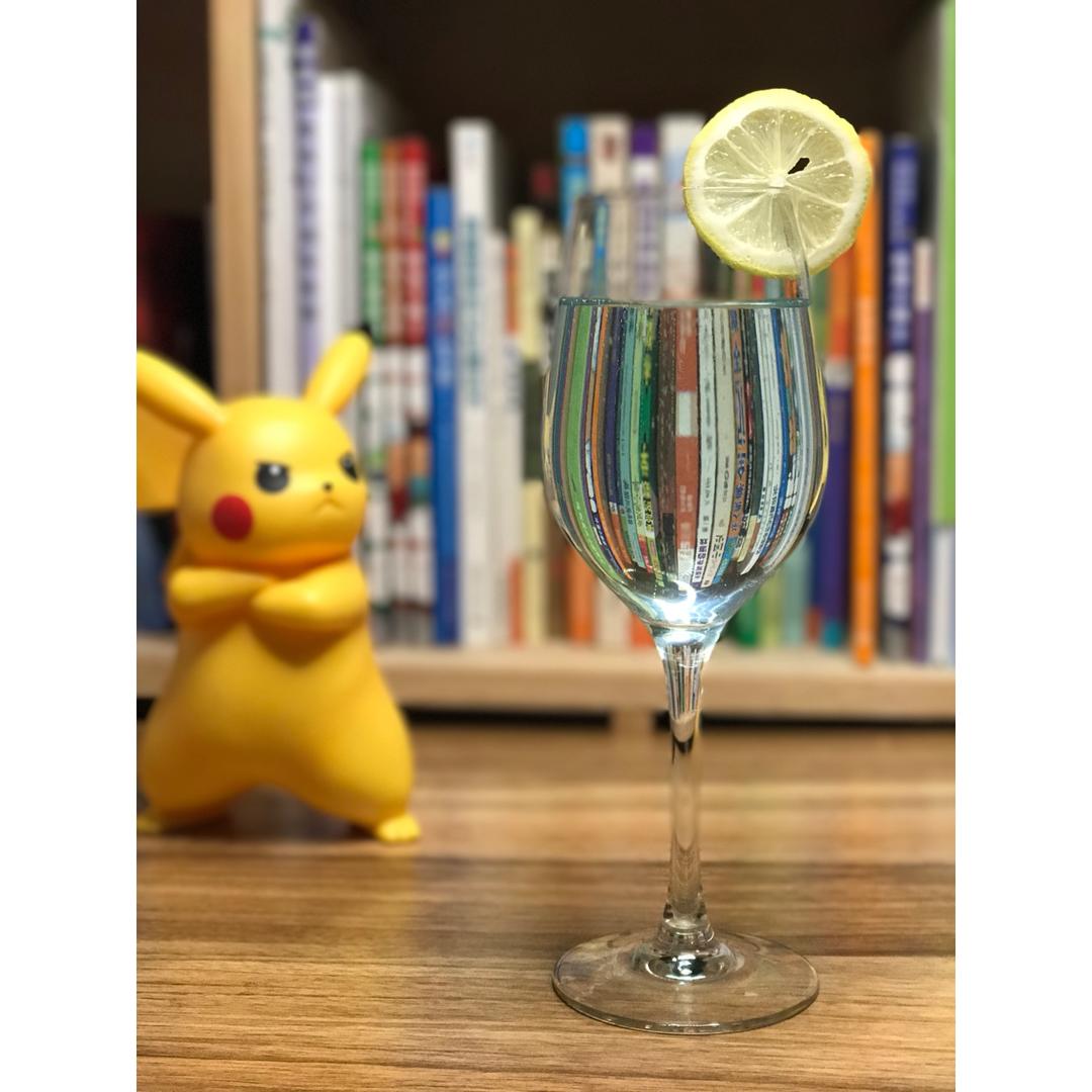 这里就是做的蓝颜知己家庭版鸡尾酒