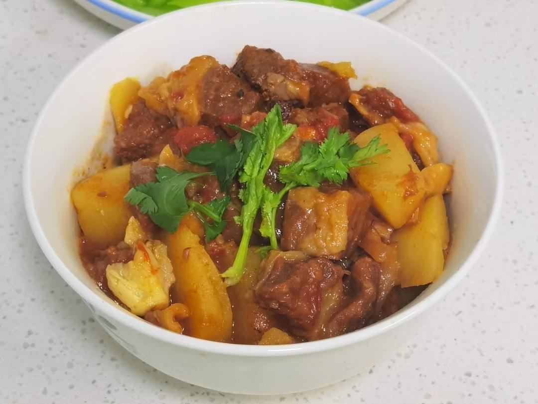 番茄土豆炖牛腩