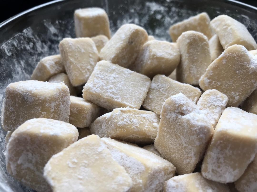 【视频】椰汁芋圆（芋头、红薯、紫薯圆）