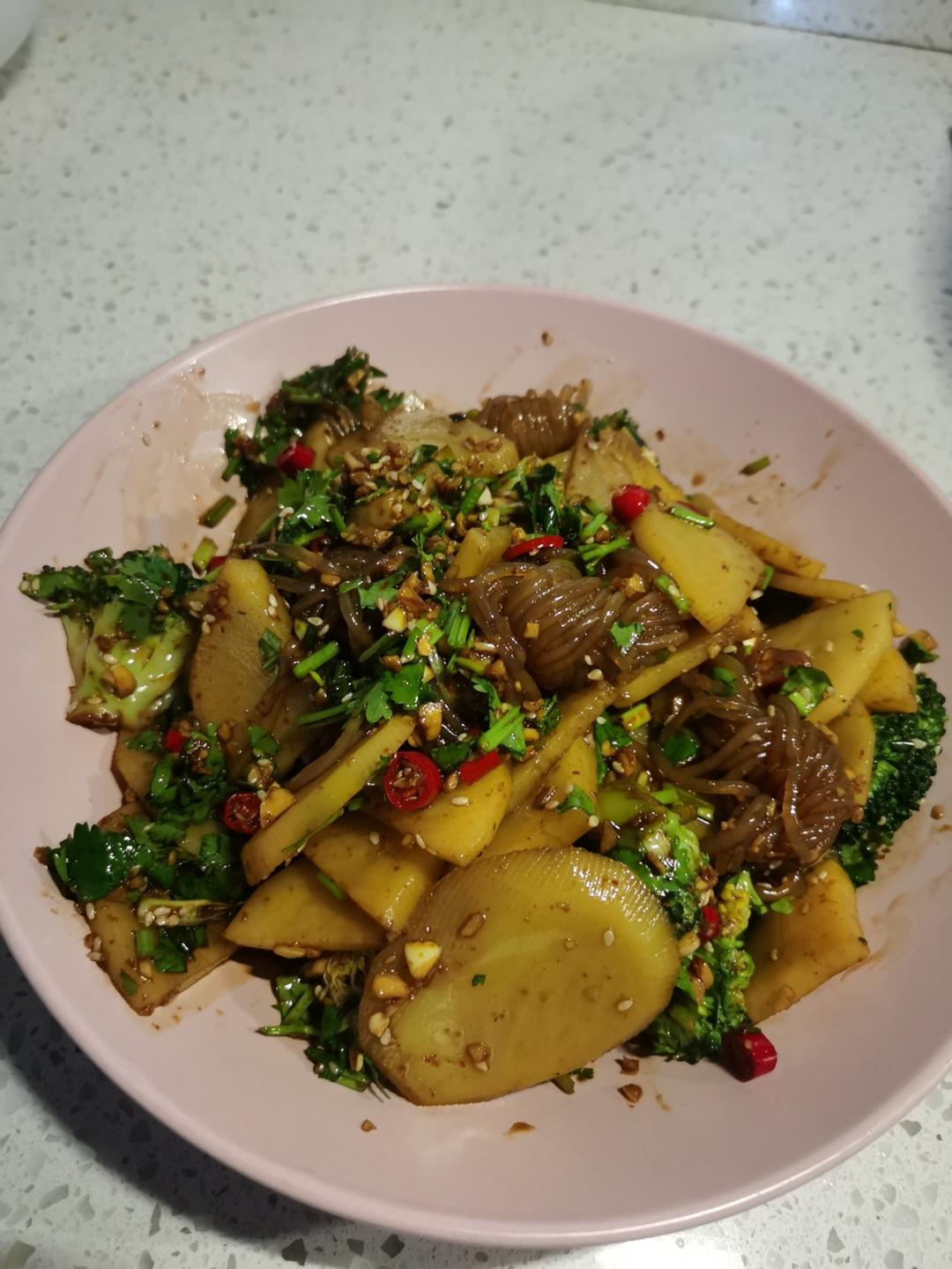 5分钟搞定，酸辣开胃凉拌土豆片‼️巨解谗