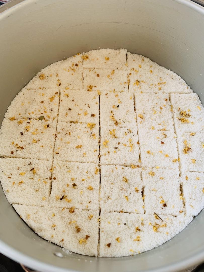 桂花糕，中式小点心，糯米糕，劣狐狐