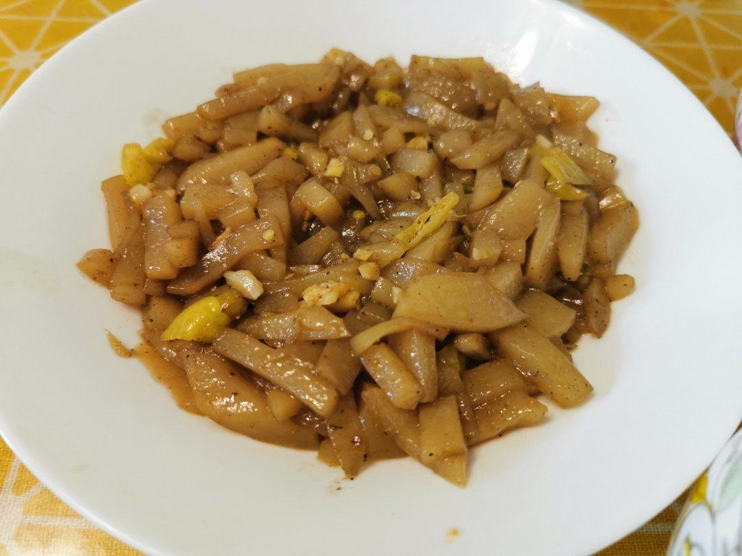 炒鸡下饭泡椒炒魔芋