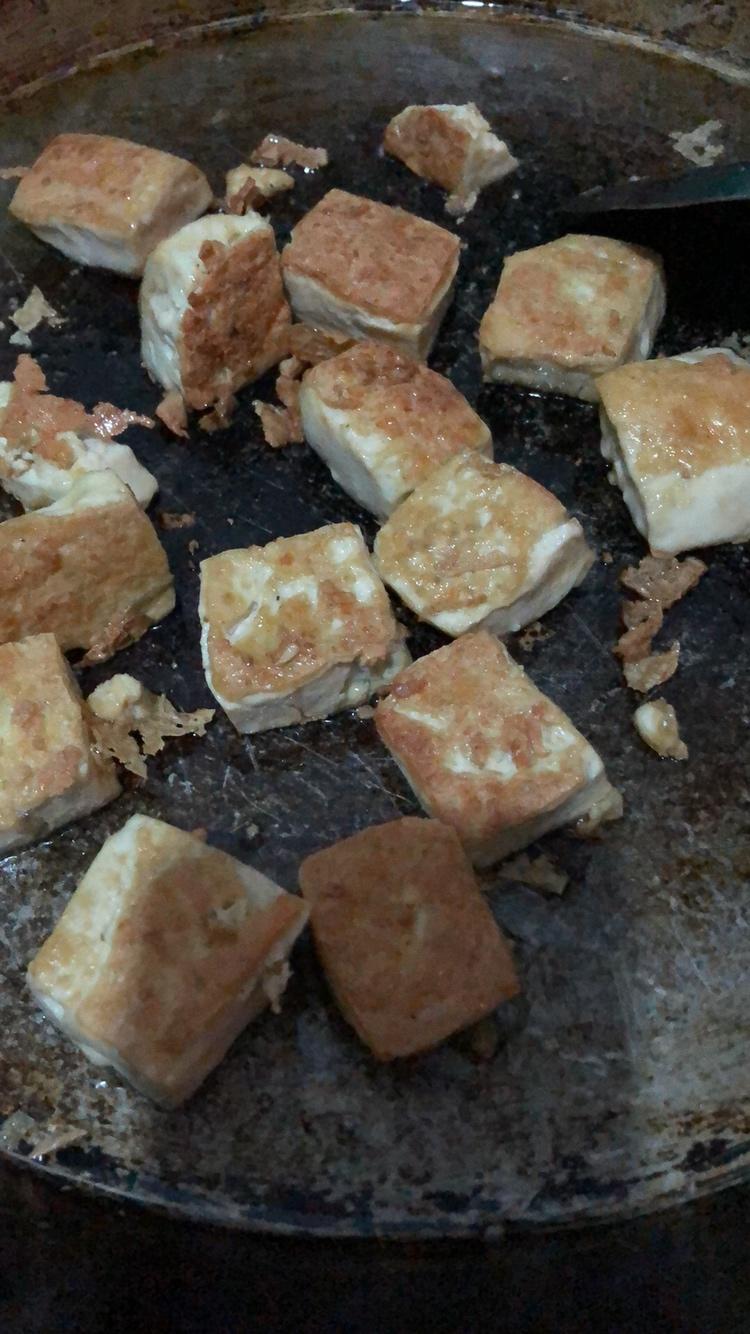 香煎豆腐的做法 步骤1