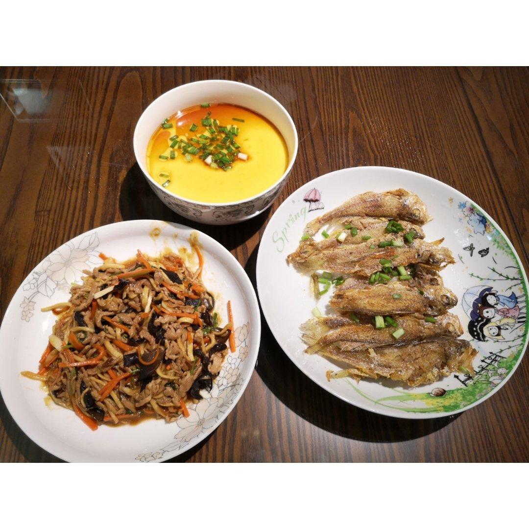 香煎小黄鱼