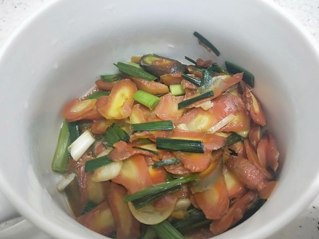 蒜苗炒胡萝卜入味又下饭