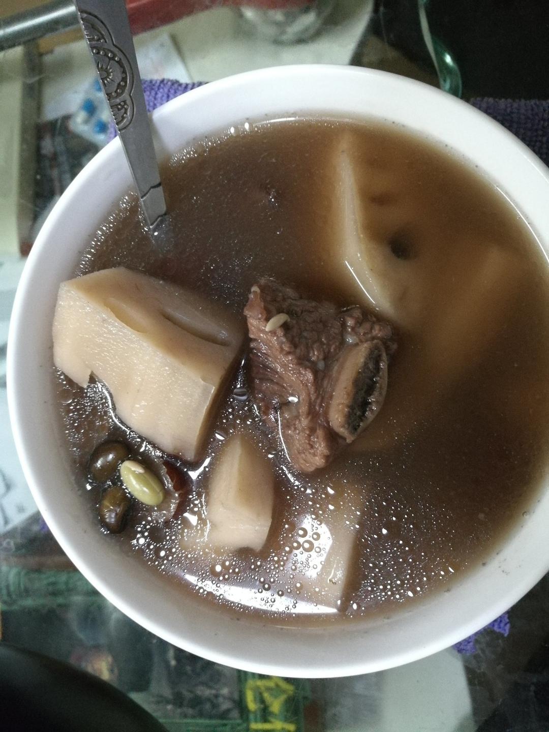 神一样的黑豆排骨莲藕汤