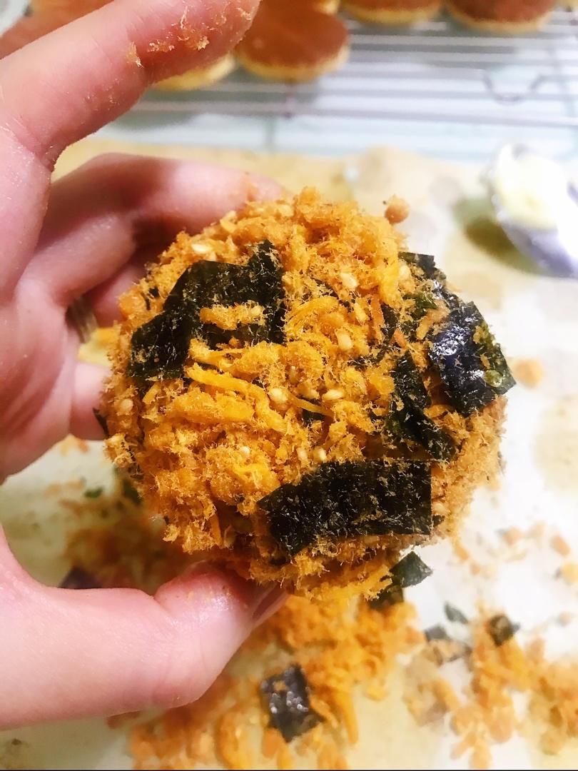 美味海苔肉松小贝