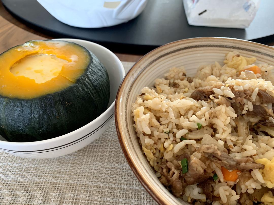 贝贝南瓜炖奶蛋的做法