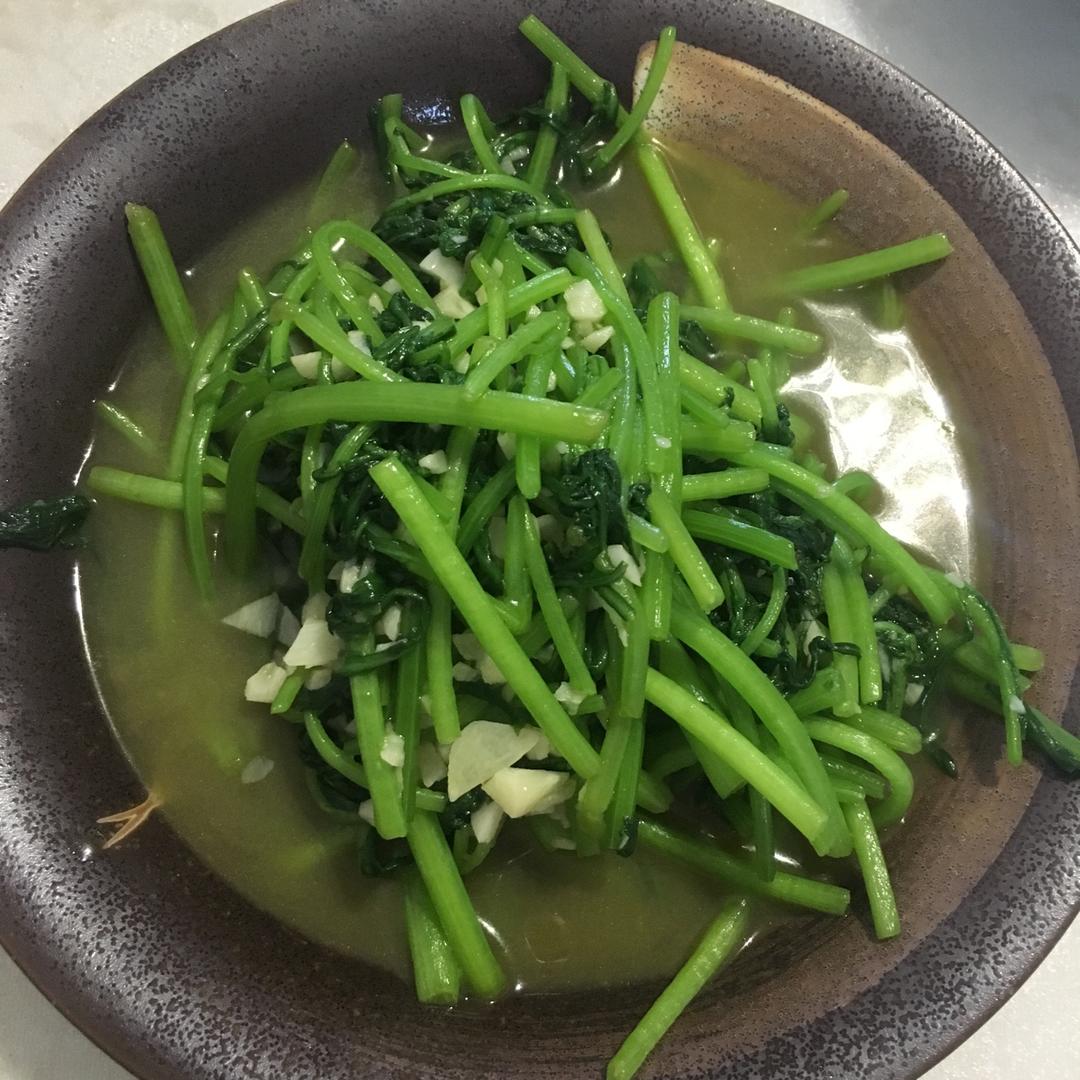 清炒茼蒿