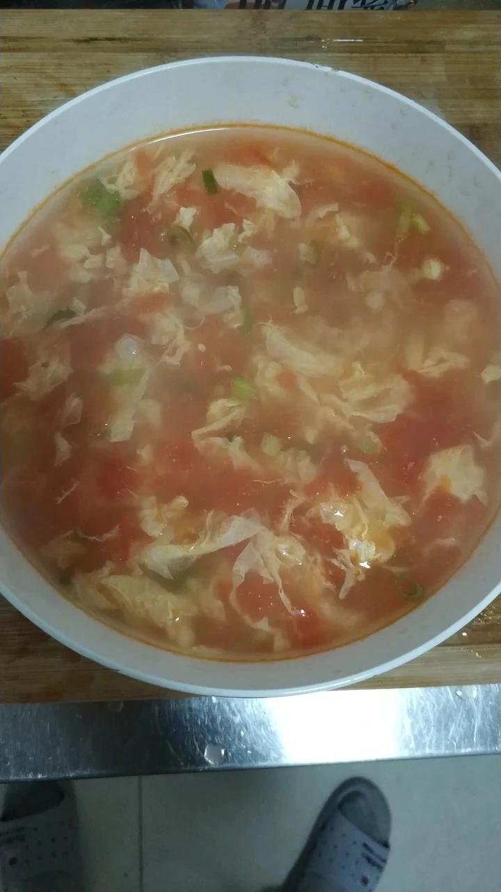 做法简单味道却不简单的西红柿鸡蛋汤 口味浓郁 零失败 每次都光盘