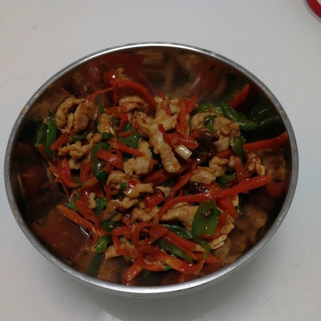 青椒胡萝卜炒肉丝