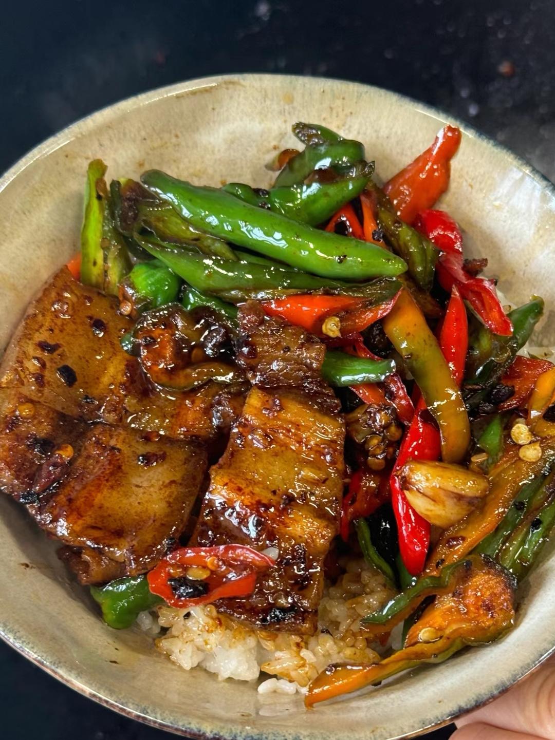 辣椒炒肉（村驴版）