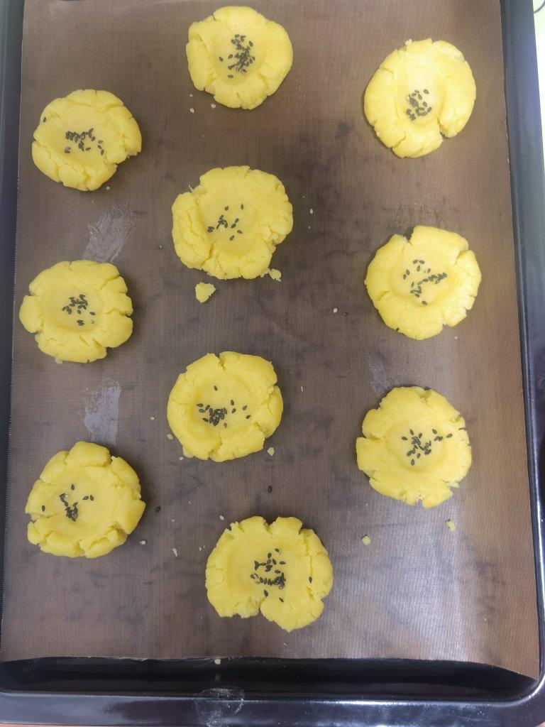 小小桃酥饼