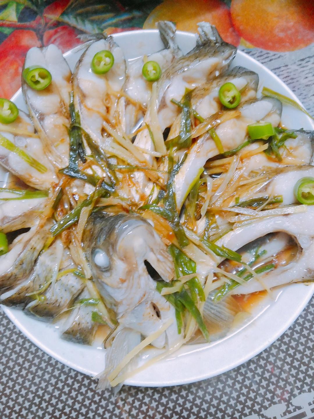 孔雀开屏清蒸鱼