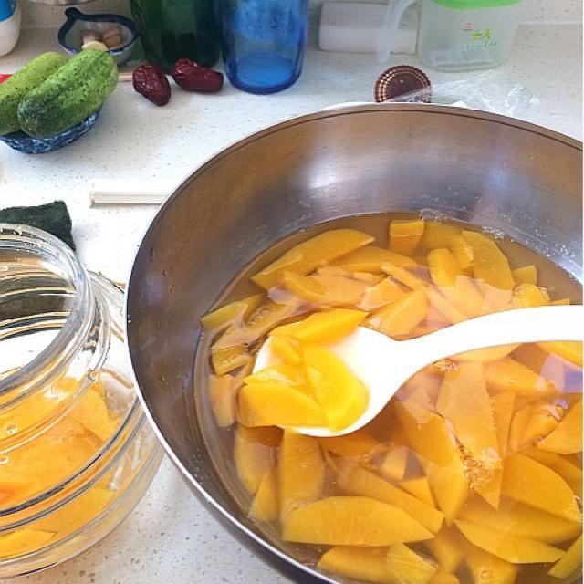 自制黄桃罐头（简单易学，超好吃）的做法